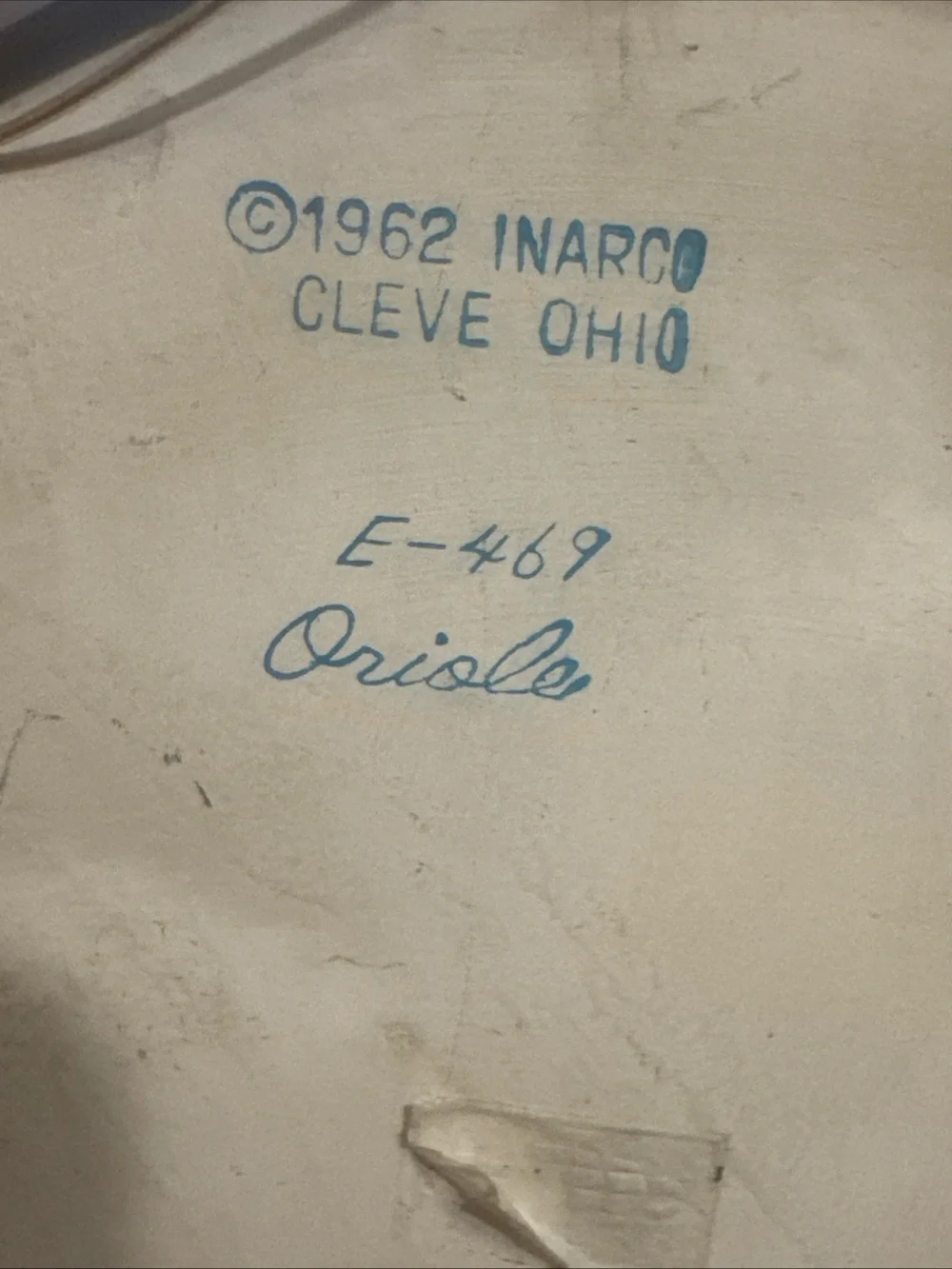 vintage MCM 3D plaster wall plaque Oriole manufactured by Inarco 1962 E-469